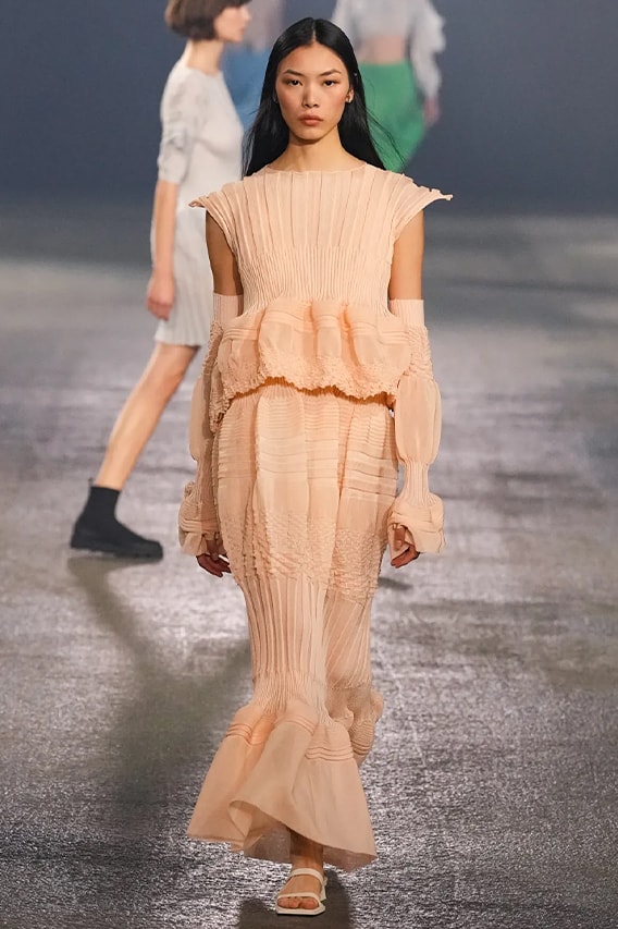 Issey Miyake Paris Fashion Week SS23 Spring Summer 2023 Runway Show Posthumous Collection Review Looks Images 