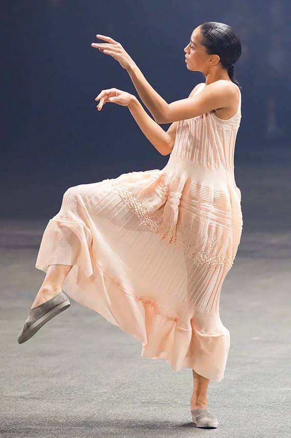 Issey Miyake Paris Fashion Week SS23 Spring Summer 2023 Runway Show Posthumous Collection Review Looks Images