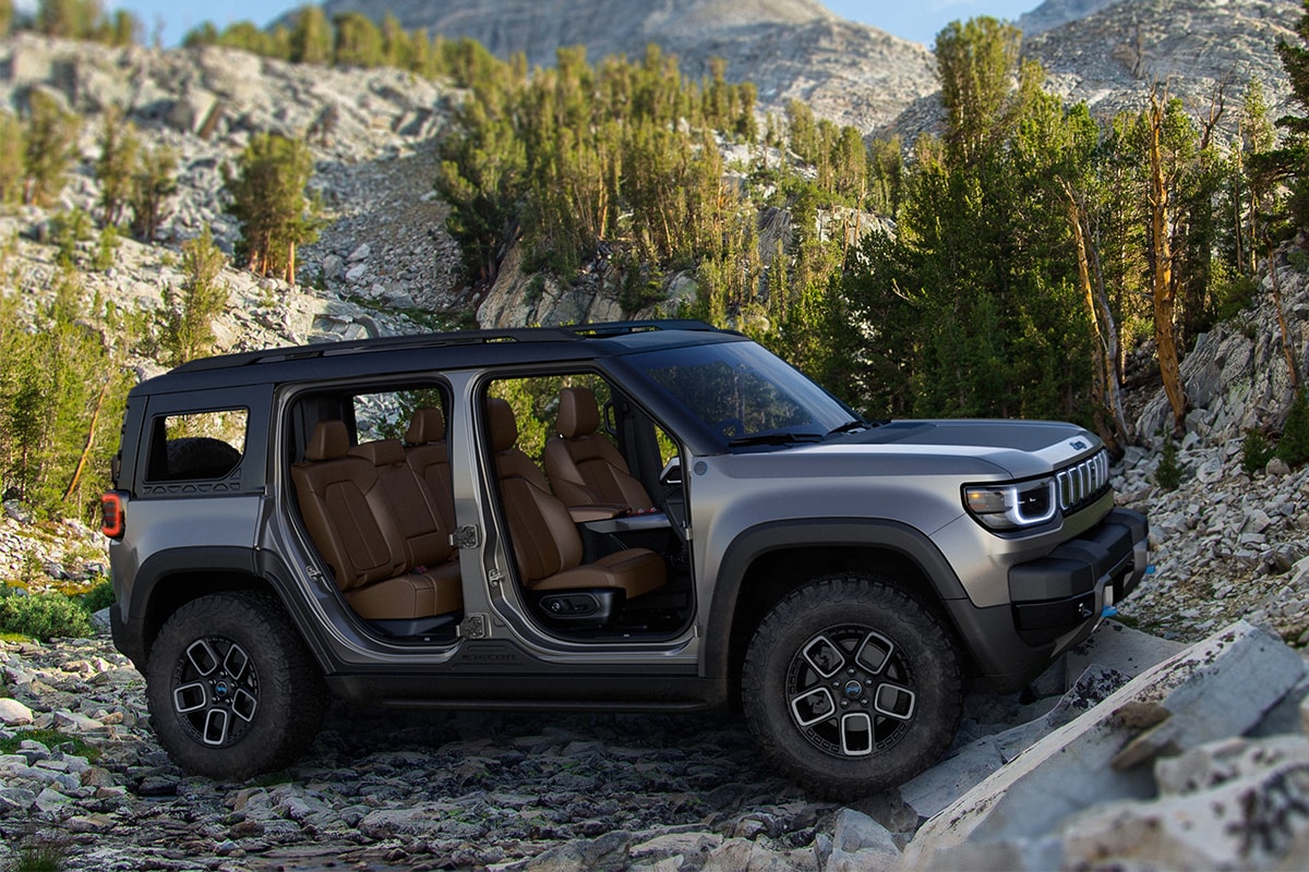 Jeep Unveils Plans To Bring Four New EV Models to the Market by 2025 stellantis chrysler suv exlectric 4xe jeep avenger urope paris motor show grand wagoneer the recon