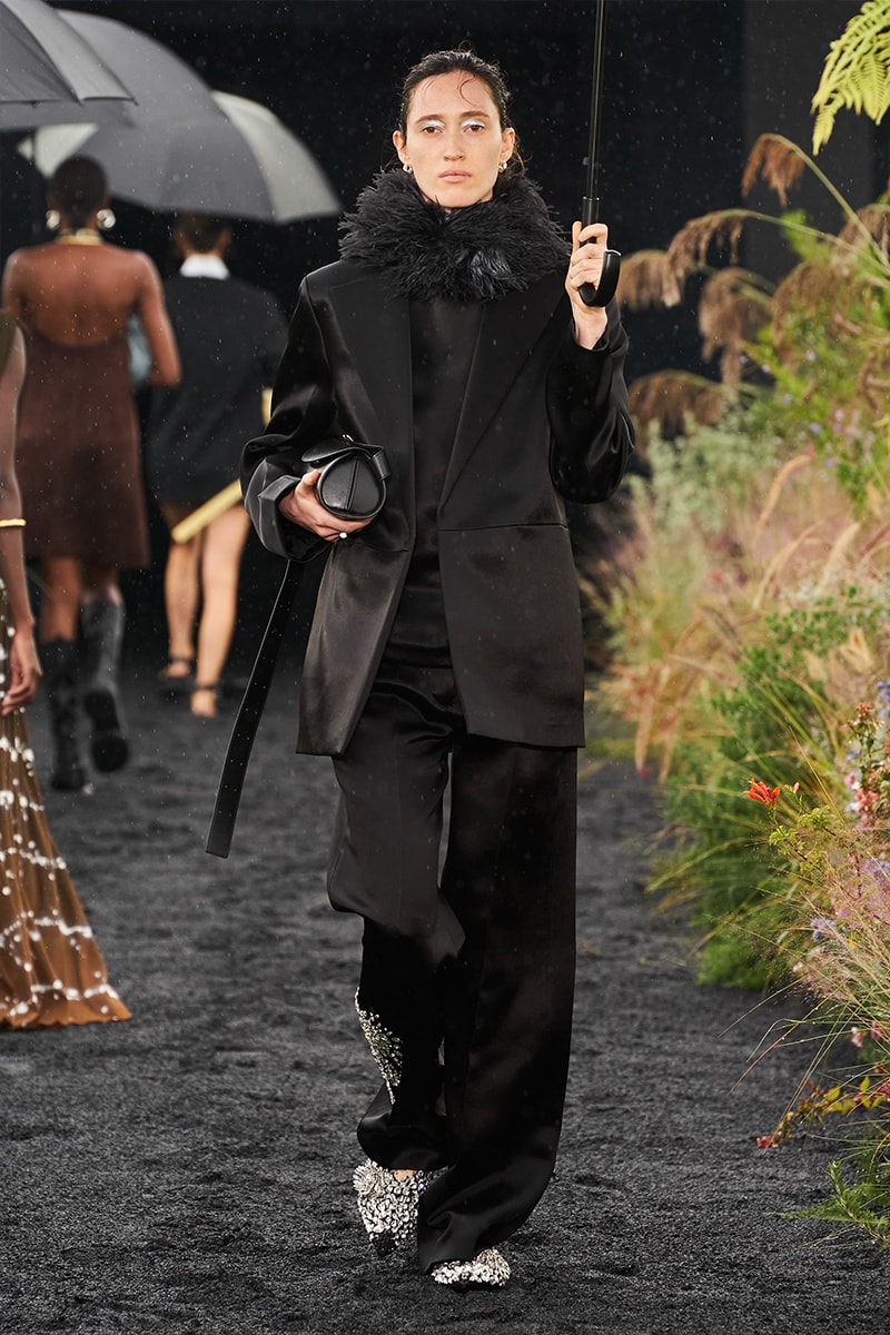 Jil Sander Refocuses Its SS23 Collection on Sensible Unisex Tailoring Milan fashion week monochrome suits loose silhouettes luke lucie meier bella hadid
