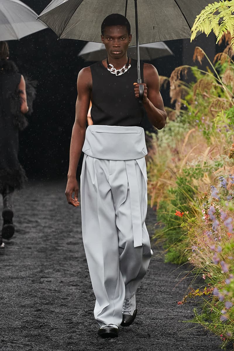 Jil Sander Refocuses Its SS23 Collection on Sensible Unisex Tailoring Milan fashion week monochrome suits loose silhouettes luke lucie meier bella hadid