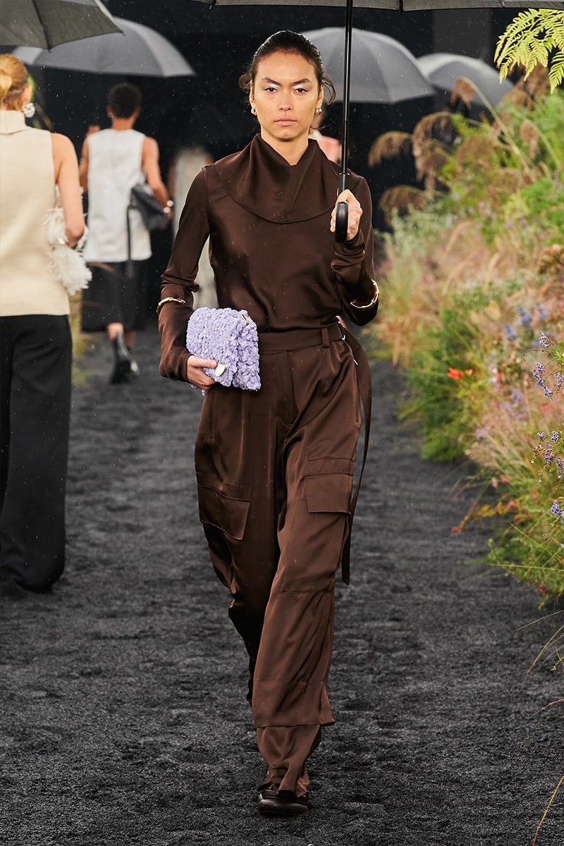 Jil Sander Refocuses Its SS23 Collection on Sensible Unisex Tailoring Milan fashion week monochrome suits loose silhouettes luke lucie meier bella hadid