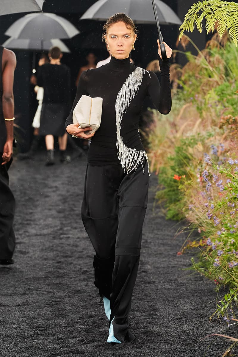 Jil Sander Refocuses Its SS23 Collection on Sensible Unisex Tailoring Milan fashion week monochrome suits loose silhouettes luke lucie meier bella hadid