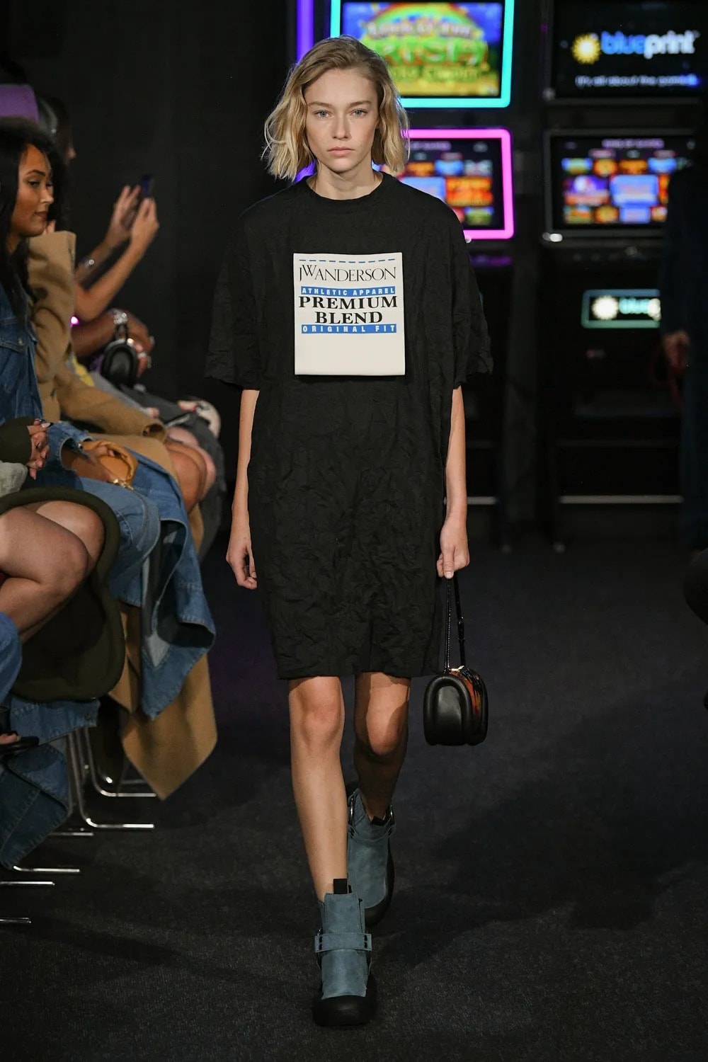 JW Anderson Spring Summer 2023 SS23 Jonathan Anderson London Fashion Week Runway Show Womenswear Collection
