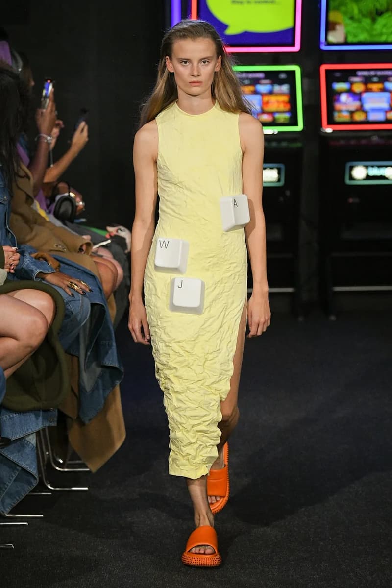 JW Anderson Spring Summer 2023 SS23 Jonathan Anderson London Fashion Week Runway Show Womenswear Collection