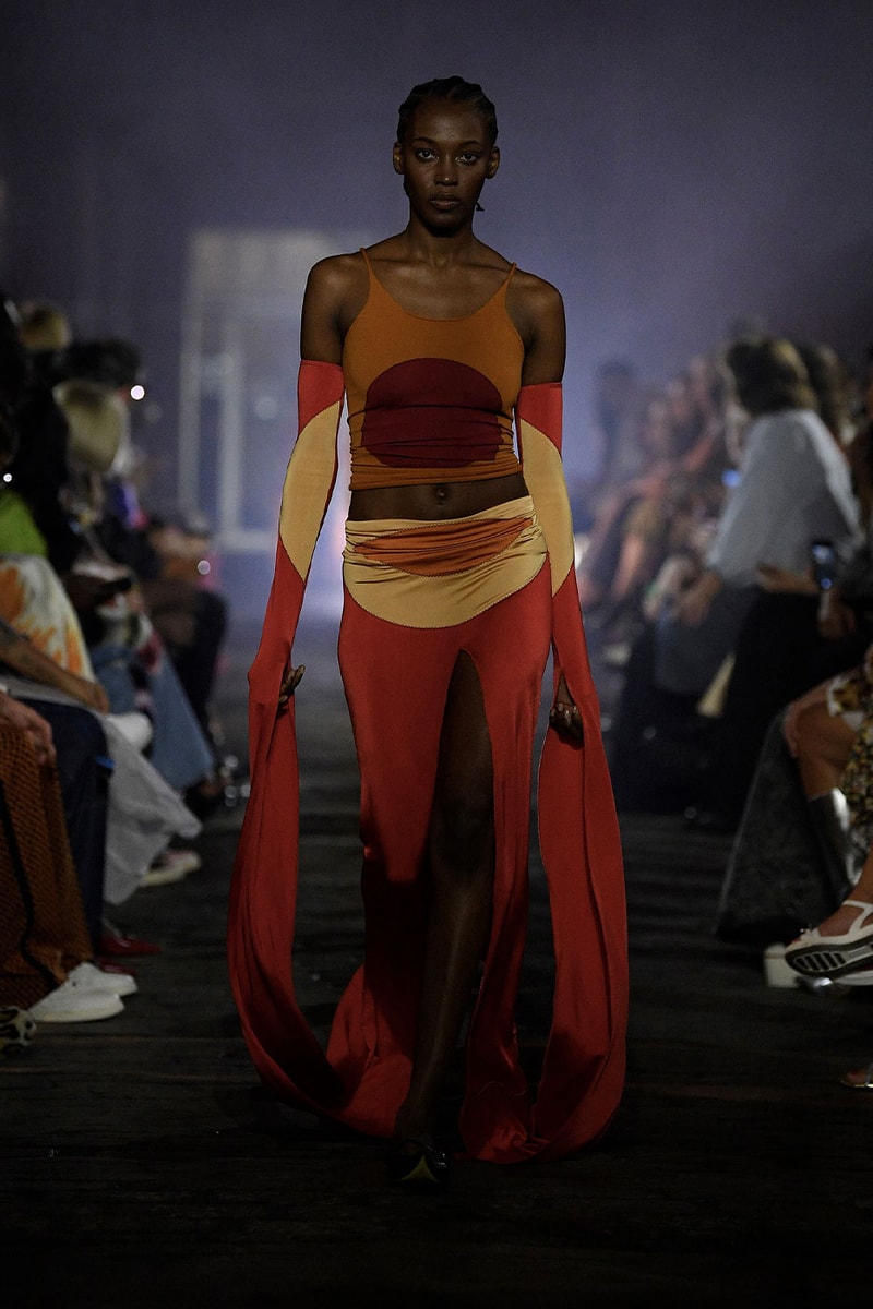 Marni SS23 Made the Sun Rise From Under the Manhattan Bridge spring summer 2023 manhattan bridge orange red blue milan francesco risso kendall jenner madonna anna wintour marni paloma