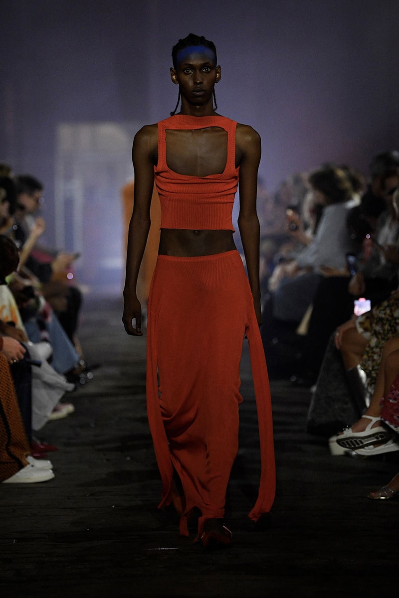 Marni SS23 Made the Sun Rise From Under the Manhattan Bridge spring summer 2023 manhattan bridge orange red blue milan francesco risso kendall jenner madonna anna wintour marni paloma