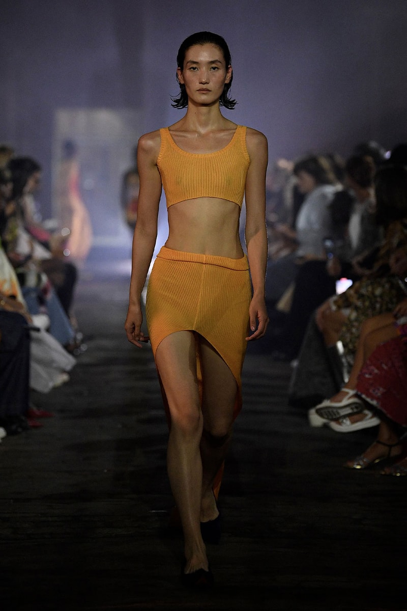 Marni SS23 Made the Sun Rise From Under the Manhattan Bridge spring summer 2023 manhattan bridge orange red blue milan francesco risso kendall jenner madonna anna wintour marni paloma