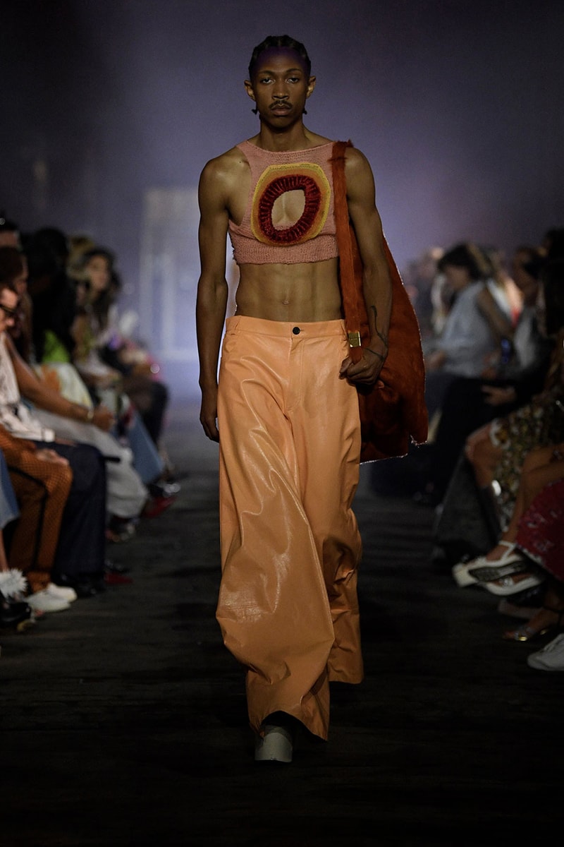 Marni SS23 Made the Sun Rise From Under the Manhattan Bridge spring summer 2023 manhattan bridge orange red blue milan francesco risso kendall jenner madonna anna wintour marni paloma
