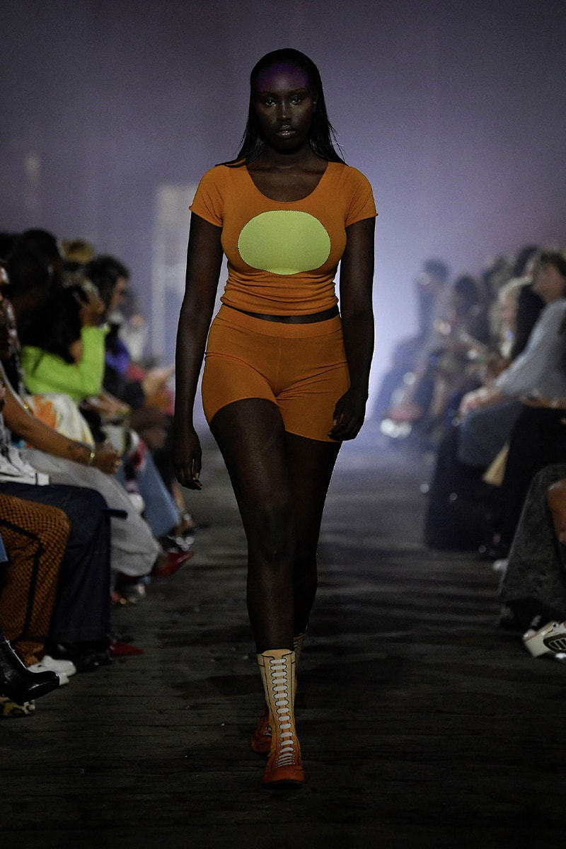 Marni SS23 Made the Sun Rise From Under the Manhattan Bridge spring summer 2023 manhattan bridge orange red blue milan francesco risso kendall jenner madonna anna wintour marni paloma
