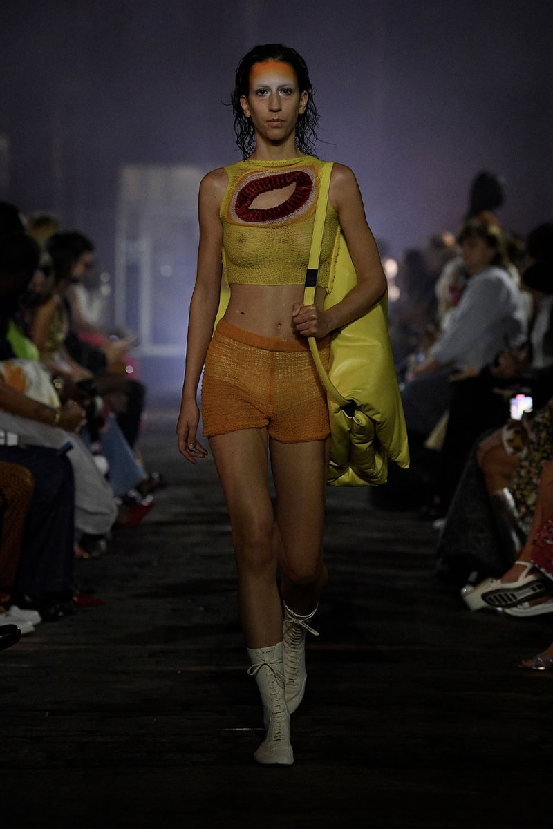 Marni SS23 Made the Sun Rise From Under the Manhattan Bridge spring summer 2023 manhattan bridge orange red blue milan francesco risso kendall jenner madonna anna wintour marni paloma