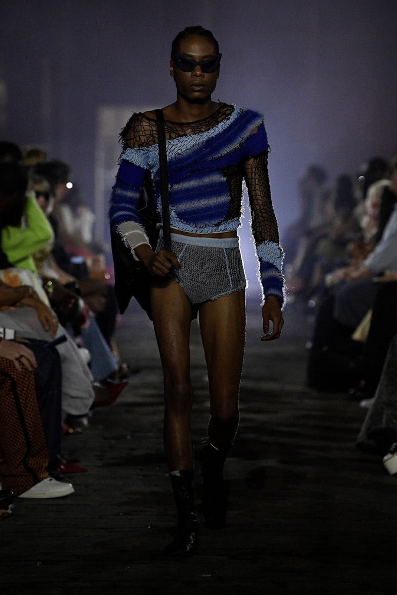 Marni SS23 Made the Sun Rise From Under the Manhattan Bridge spring summer 2023 manhattan bridge orange red blue milan francesco risso kendall jenner madonna anna wintour marni paloma