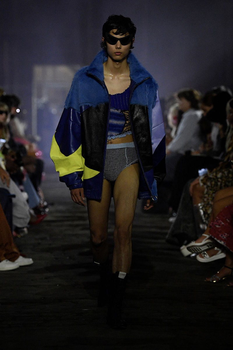Marni SS23 Made the Sun Rise From Under the Manhattan Bridge spring summer 2023 manhattan bridge orange red blue milan francesco risso kendall jenner madonna anna wintour marni paloma