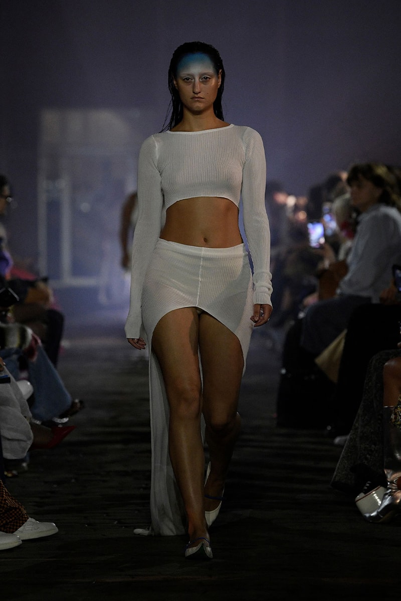 Marni SS23 Made the Sun Rise From Under the Manhattan Bridge spring summer 2023 manhattan bridge orange red blue milan francesco risso kendall jenner madonna anna wintour marni paloma