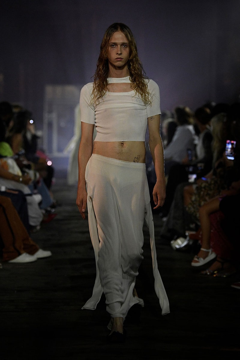 Marni SS23 Made the Sun Rise From Under the Manhattan Bridge spring summer 2023 manhattan bridge orange red blue milan francesco risso kendall jenner madonna anna wintour marni paloma
