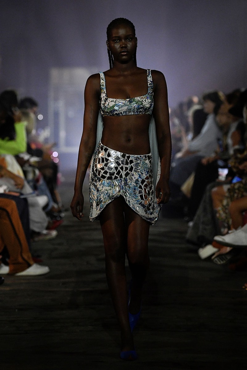 Marni SS23 Made the Sun Rise From Under the Manhattan Bridge spring summer 2023 manhattan bridge orange red blue milan francesco risso kendall jenner madonna anna wintour marni paloma