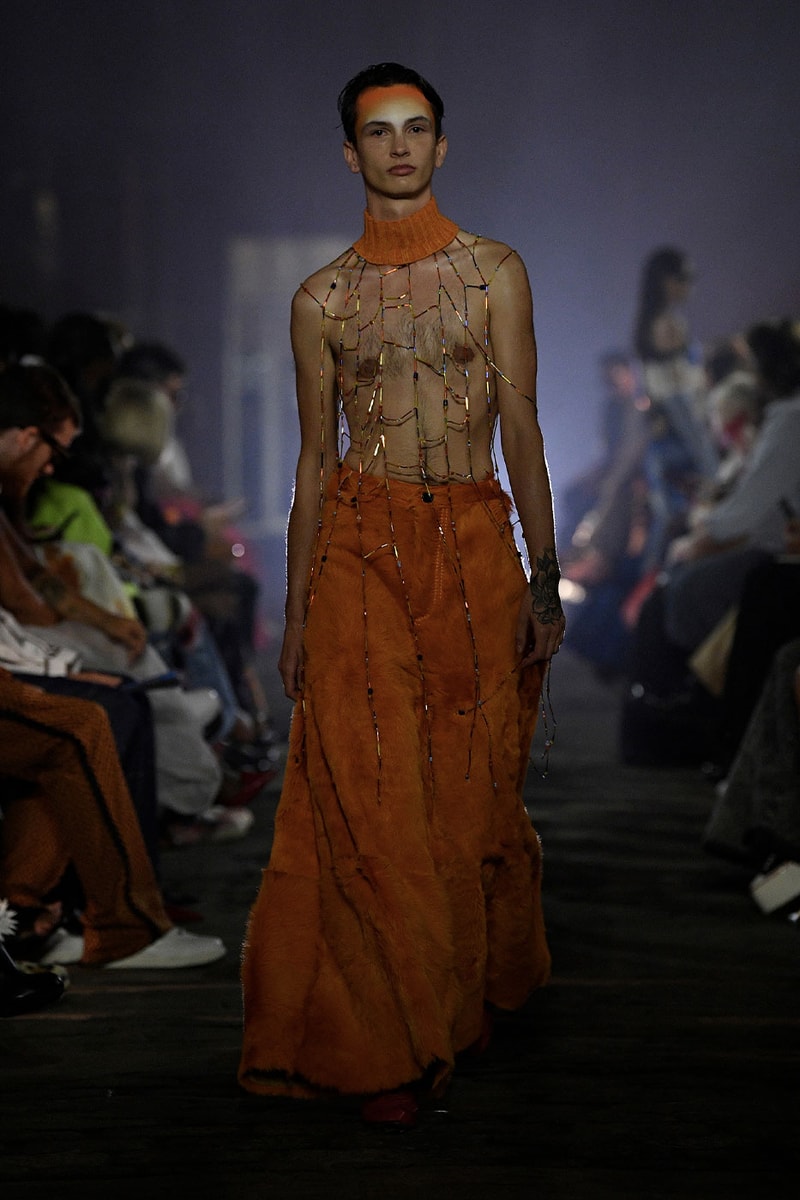 Marni SS23 Made the Sun Rise From Under the Manhattan Bridge spring summer 2023 manhattan bridge orange red blue milan francesco risso kendall jenner madonna anna wintour marni paloma