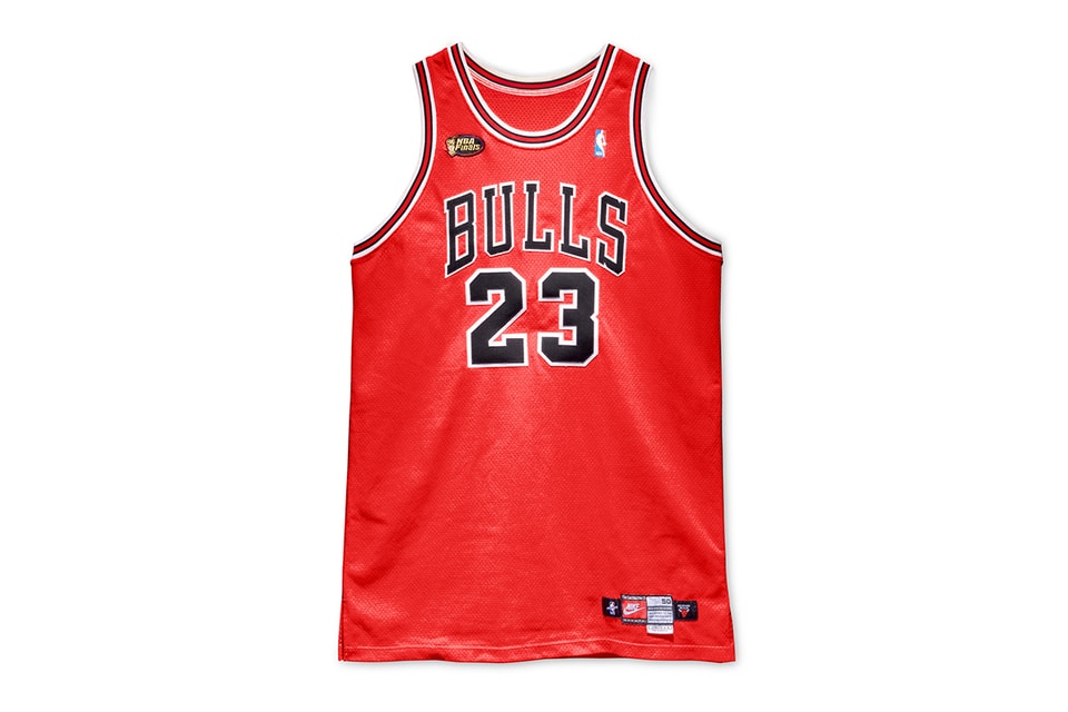 Michael Jordan's game-worn jersey from 1998 fetches a whopping $10