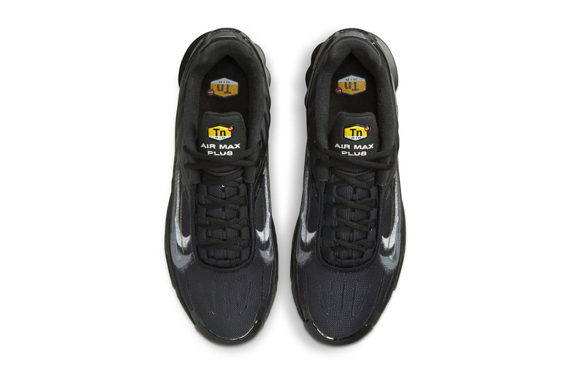 Nike Air Max Plus 3 Gets Outfitted With Double Spray Painted Swooshes FD0659-001 technical shoe all black tuned air air bubbles mixed materials lowtop