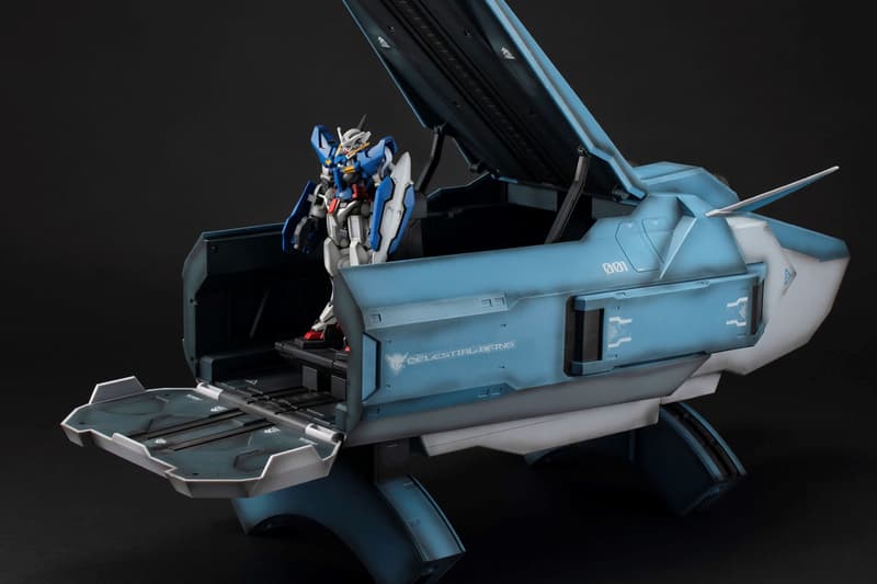 Premium Bandai Megahouse Mobile Suit Gundam 00 Realistic 1/144 HG Series Ptolemy Ptolemaios Container diorama kit