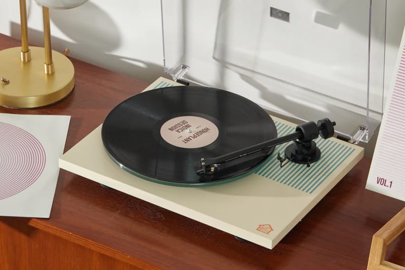 Seth Rogen's Houseplant Joins Pro-Ject For Premium Turntable