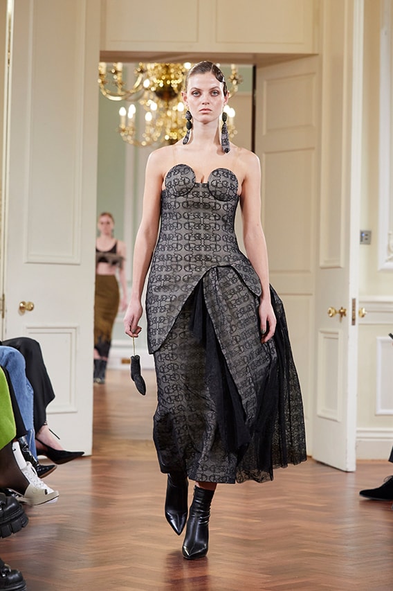 Ruirui Deng Spring Summer 2023 London Fashion Week SS23 Runway Show Designer Closing Event