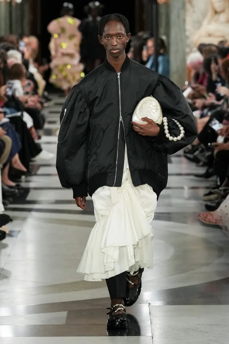 Simone Rocha Spring Summer 2023 London Fashion Week SS23 Runway Show Designer Closing Event Menswear Old Bailey