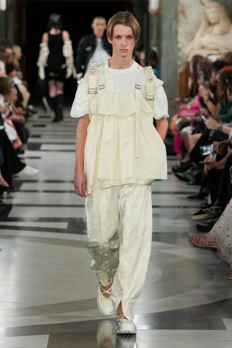 Simone Rocha Spring Summer 2023 London Fashion Week SS23 Runway Show Designer Closing Event Menswear Old Bailey