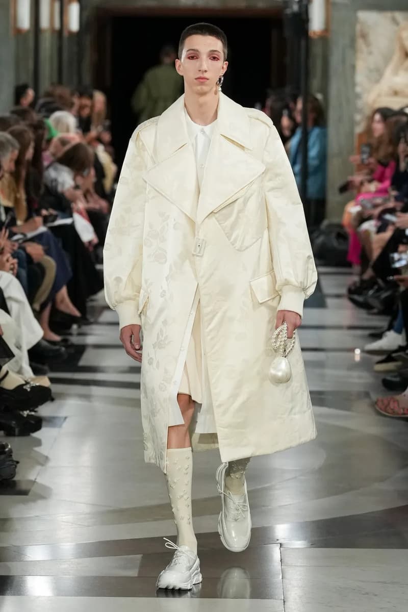 Simone Rocha Spring Summer 2023 London Fashion Week SS23 Runway Show Designer Closing Event Menswear Old Bailey