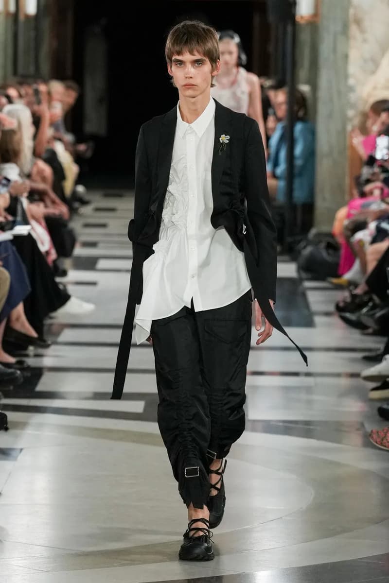 Simone Rocha Spring Summer 2023 London Fashion Week SS23 Runway Show Designer Closing Event Menswear Old Bailey