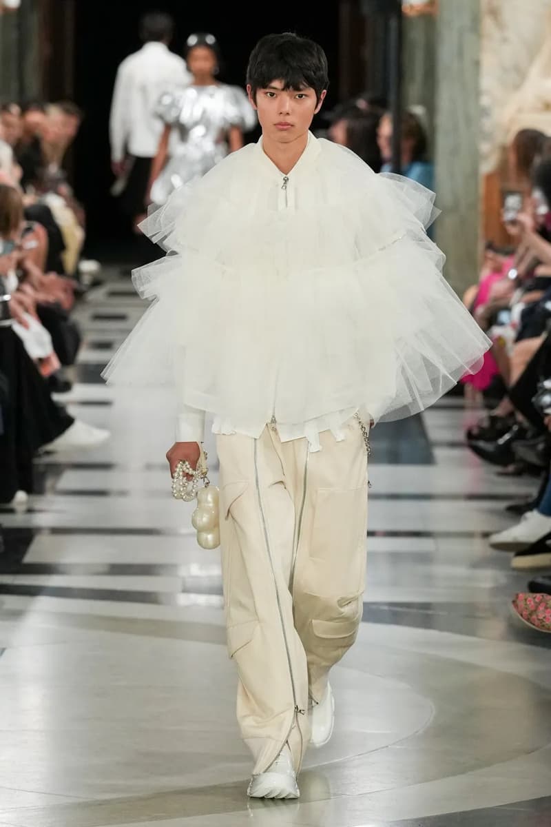 Simone Rocha Spring Summer 2023 London Fashion Week SS23 Runway Show Designer Closing Event Menswear Old Bailey