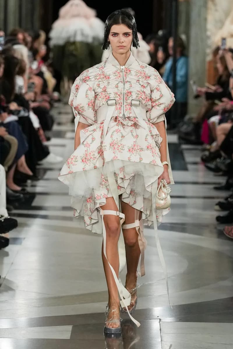 Simone Rocha Spring Summer 2023 London Fashion Week SS23 Runway Show Designer Closing Event Menswear Old Bailey