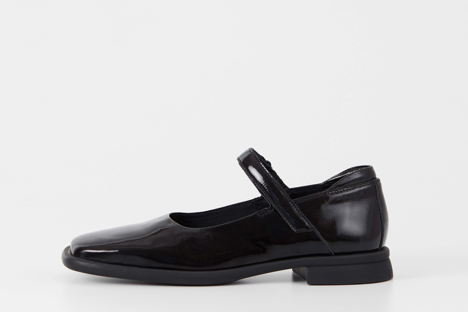 Vagabond Shoemakers’ AW22 Collection Highlights The 