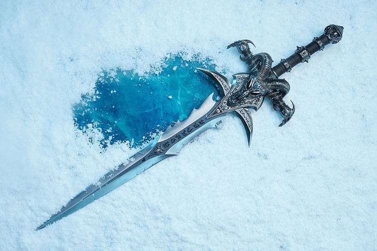 Blizzard Entertainment Releases $1,500 USD 'World of Warcraft' Frostmourne Premium Replica