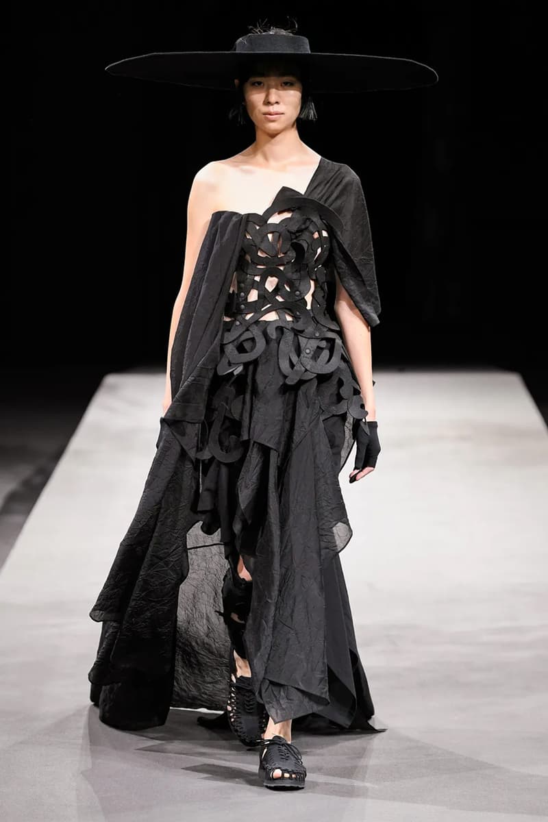 Yohji Yamamoto’s Tattered Elegance Set a Halfway Mark for Paris’ SS23 Collections