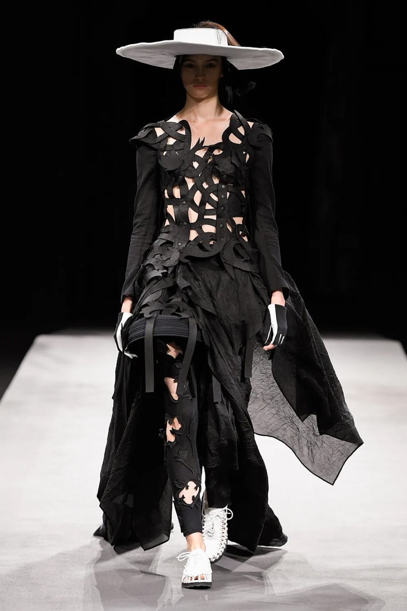 Yohji Yamamoto’s Tattered Elegance Set a Halfway Mark for Paris’ SS23 Collections