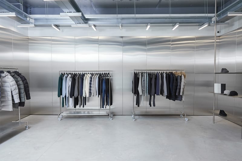 ARNE Shows New Practical Styles and Footwear Range for Fall/Winter 2022 Collection