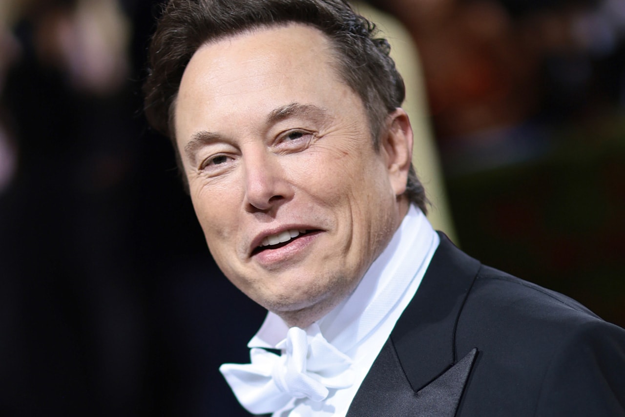 Elon Musk Twitter Buyout Deal Court Plan Top Tech Stoires of the Week Weekly Roundup Apple iPhone 15 Rumors Cameras TikTok Live Shopping
