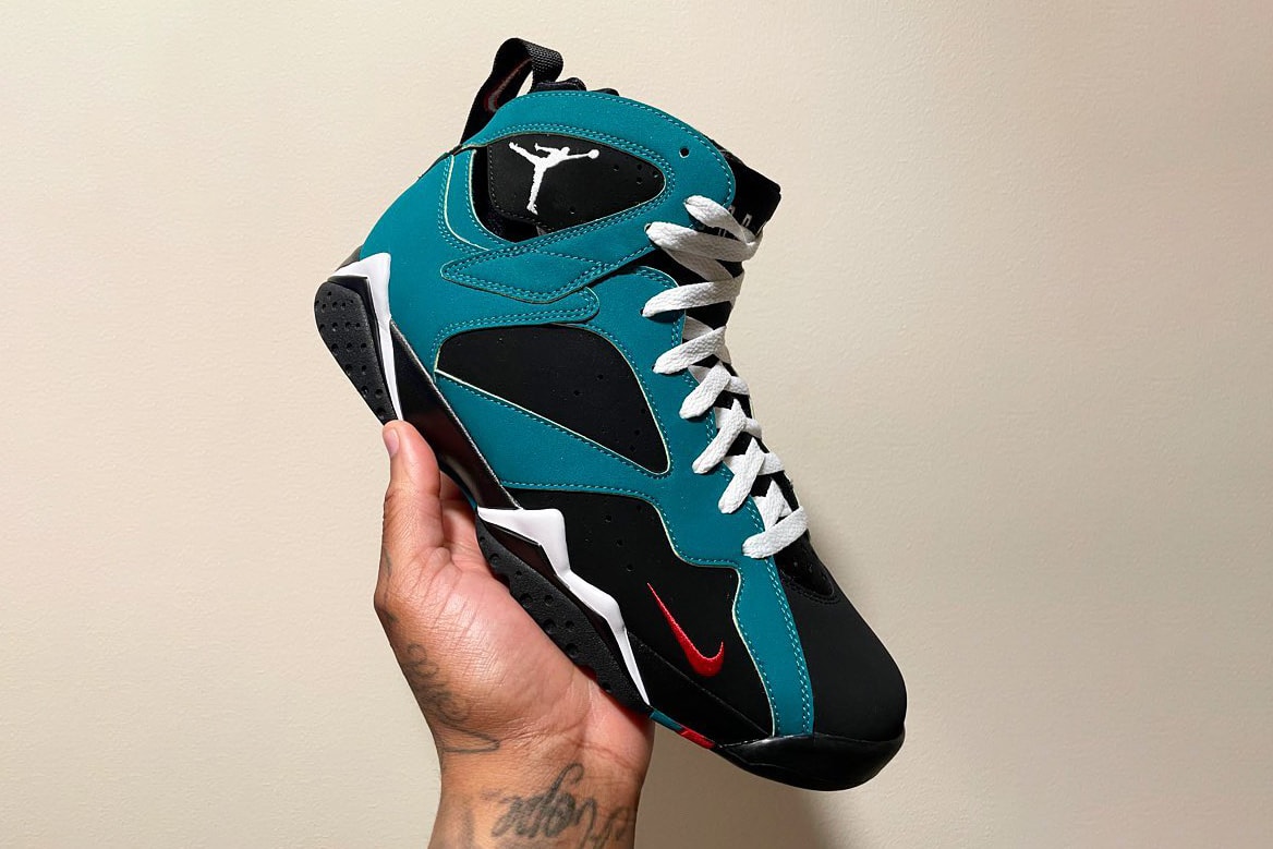 air michael jordan brand 7 ken griffey jr freshwater max 1 foot locker slam fest frank cooke pe player edition official release date info photos price store list buying guide