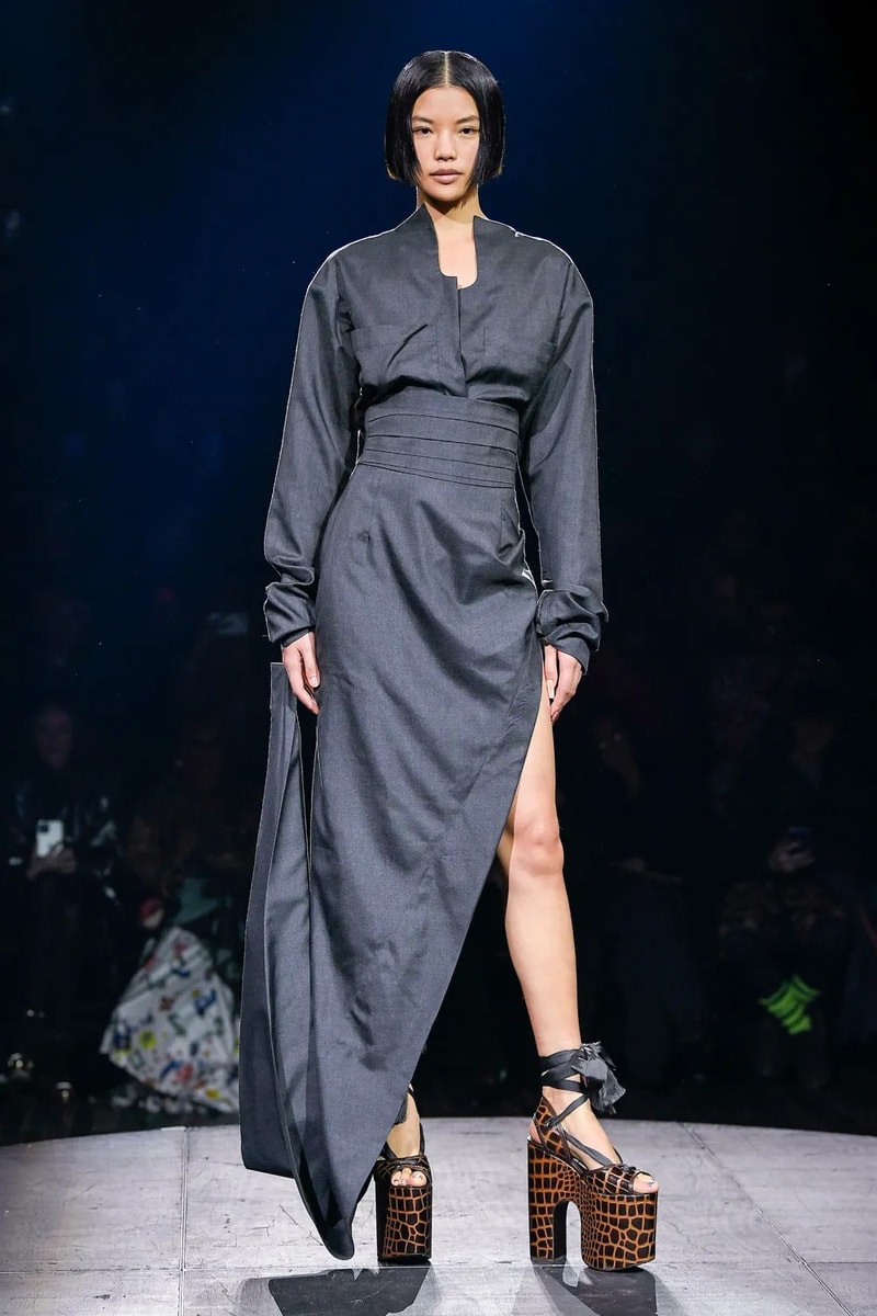 Andreas Kronthaler for Vivienne Westwood Spring Summer 2023 SS23 Paris Fashion Week Show Bella Hadid Menswear sous le ciel de paris