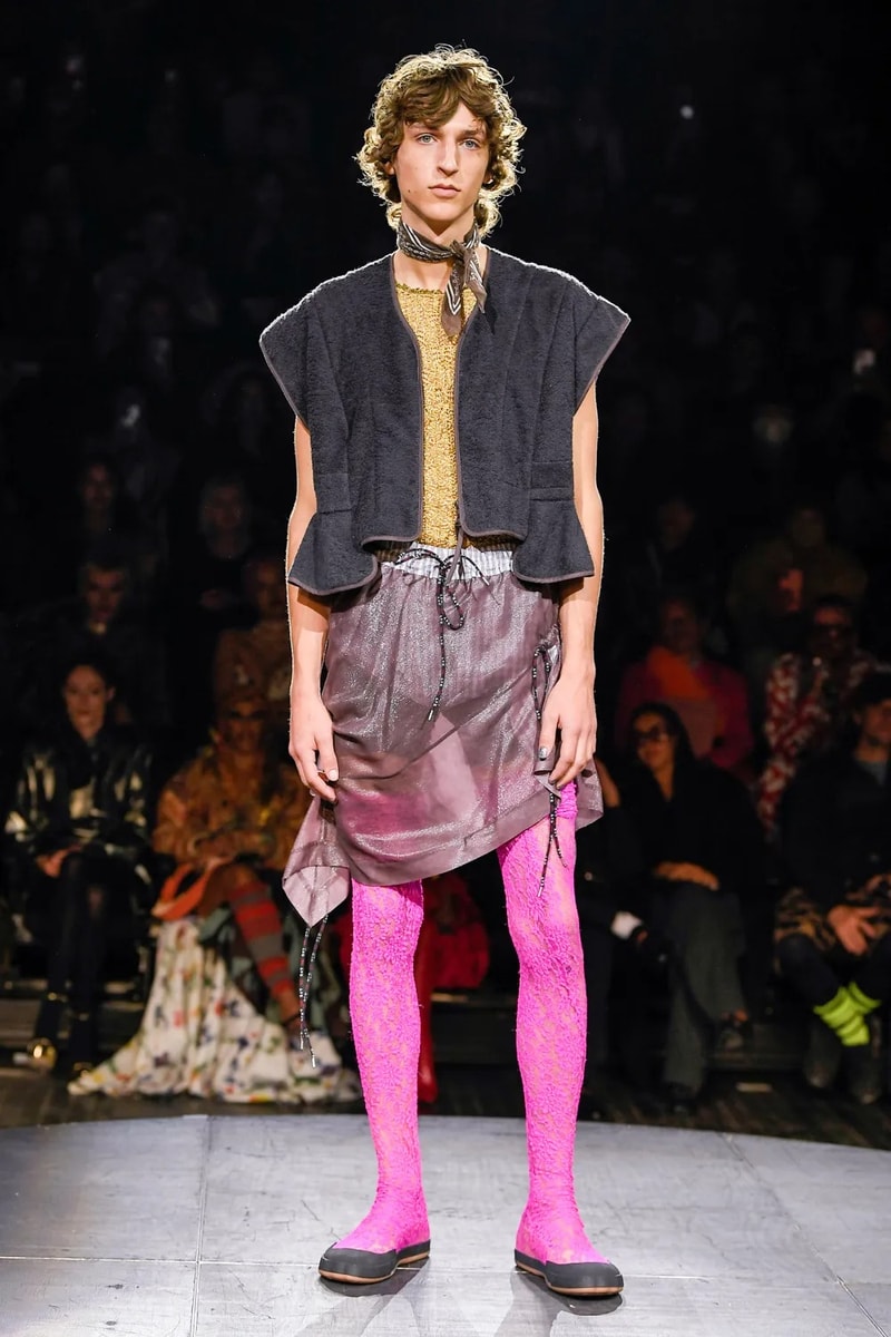 Andreas Kronthaler for Vivienne Westwood Spring Summer 2023 SS23 Paris Fashion Week Show Bella Hadid Menswear sous le ciel de paris
