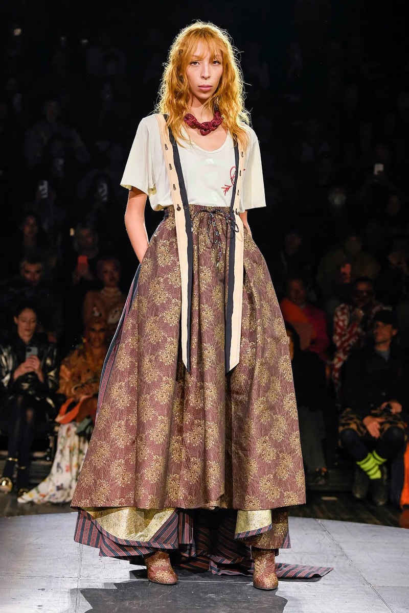 Andreas Kronthaler for Vivienne Westwood Spring Summer 2023 SS23 Paris Fashion Week Show Bella Hadid Menswear sous le ciel de paris