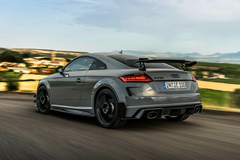 Timeless Icon: Exclusive Audi TT RS Coupé iconic edition