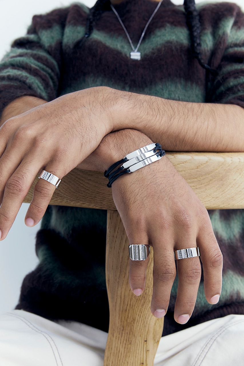 de beers Jewellers jewelry diamond ring pendant bracelet fashion statement 