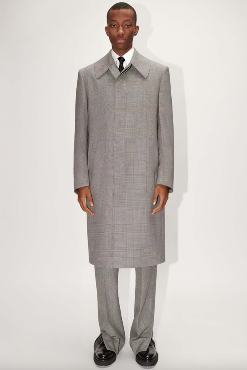 dunhill Strides Confidently Into FW22 With a New Focus and a Sharp Collection Designed by Mark Weston