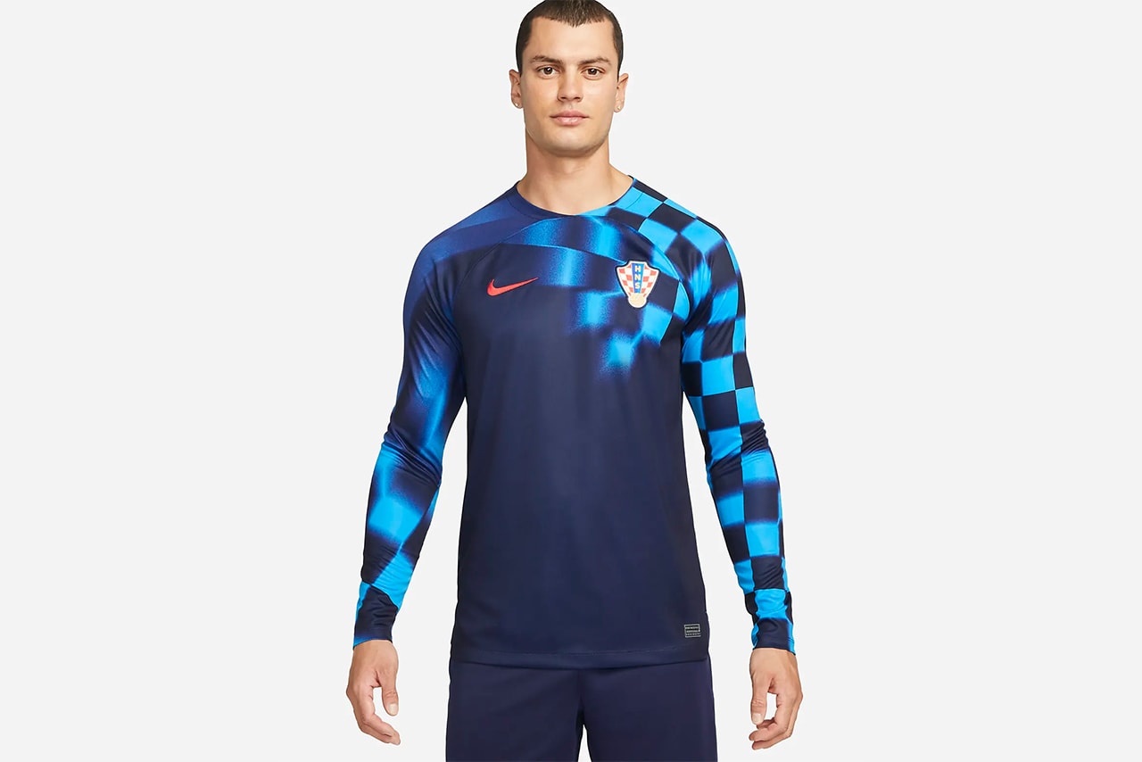 10 melhores uniformes de kits fifa copa do mundo futebol futebol em casa fora japão frança méxico dinamarca portugal coreia do sul brasil bélgica croácia inglaterra