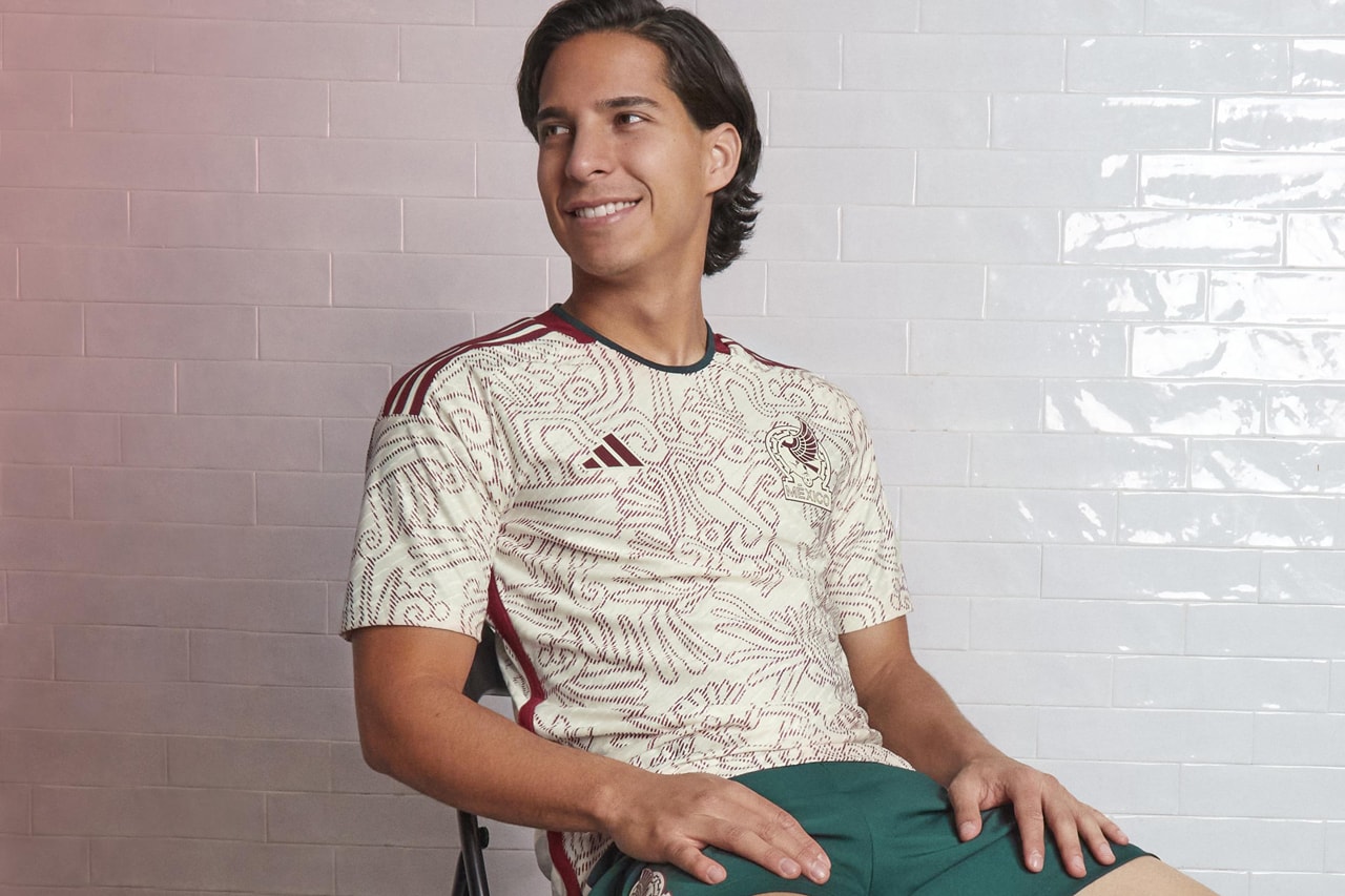 10 melhores uniformes de kits fifa copa do mundo futebol futebol em casa fora japão frança méxico dinamarca portugal coreia do sul brasil bélgica croácia inglaterra