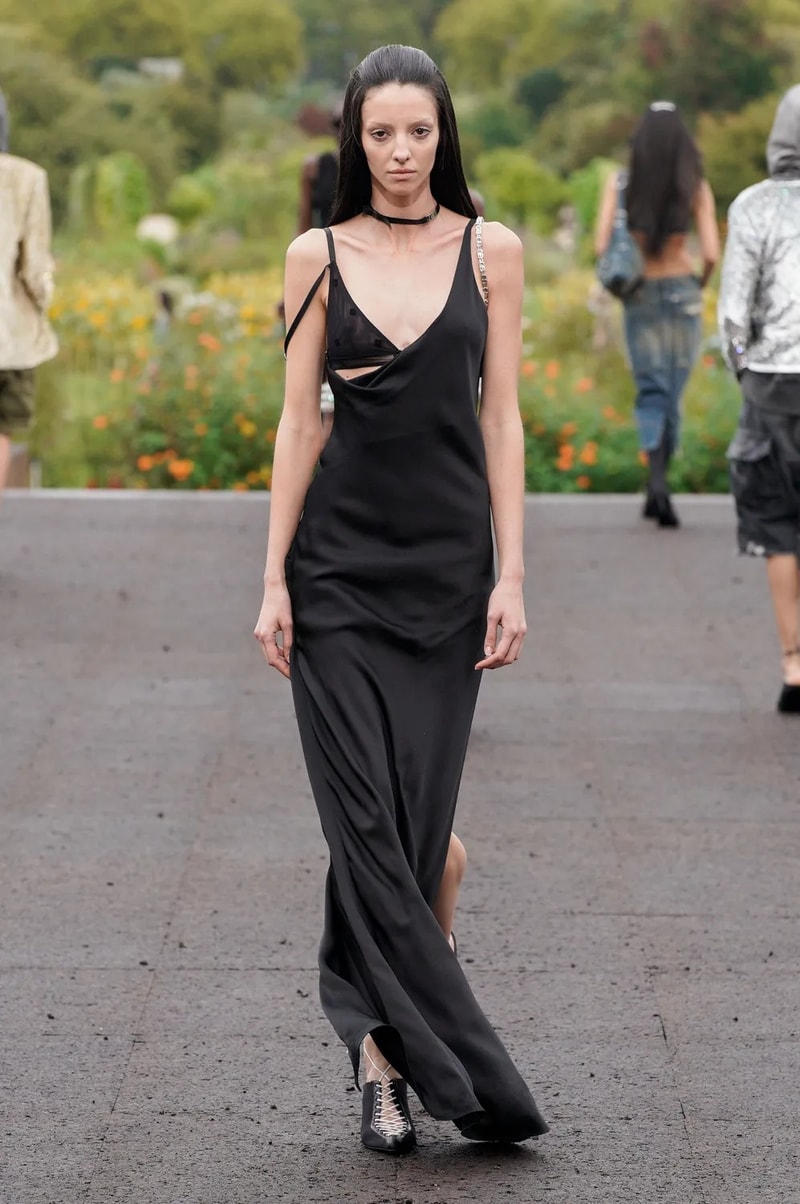 Givenchy SS23 Paris Fashion Week Spring Summer 2023 Womenswear Matthew M Williams