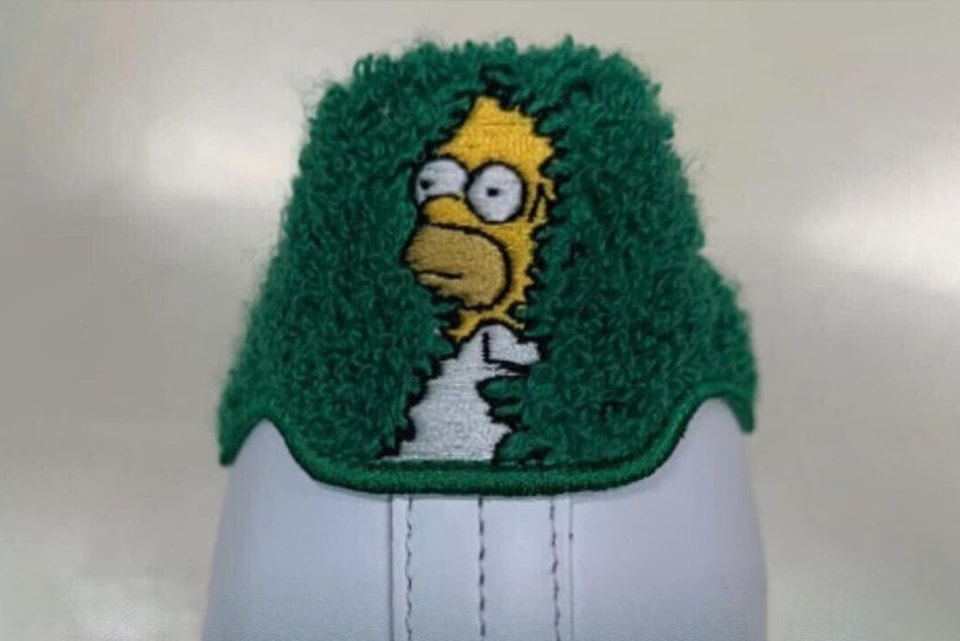 Disparo mineral cuerda Homer Simpson Bush Meme adidas Stan Smith Release Info | Hypebeast