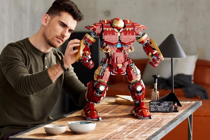 LEGO Hulkbuster custom set uses pieces from the official model